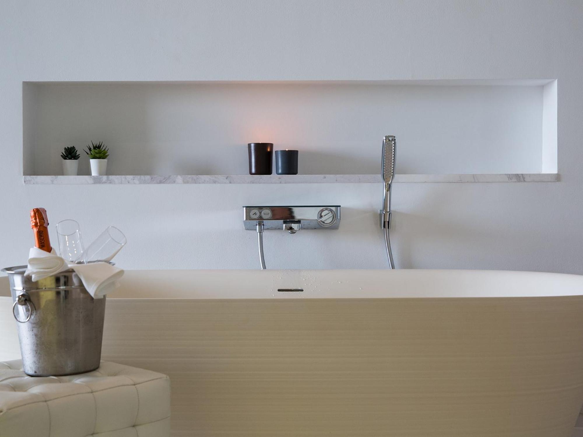 Malaiwana Residences Най Тон Бийч Екстериор снимка